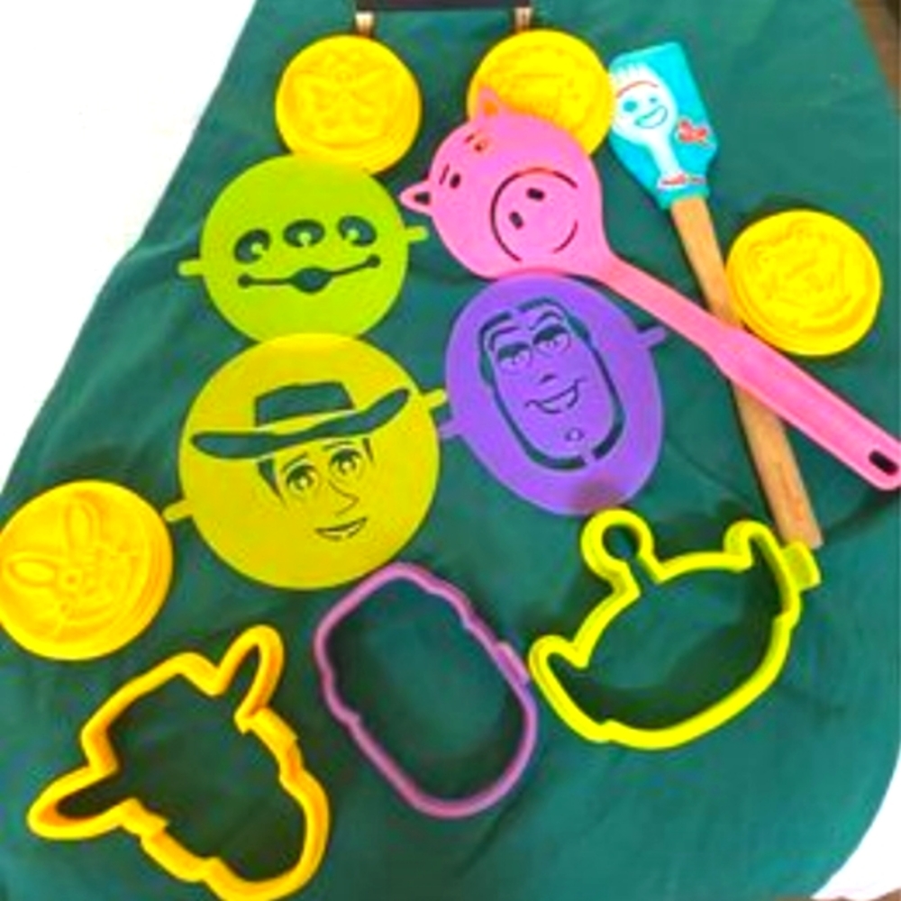 Toy Story 4 Pancake Mold Set